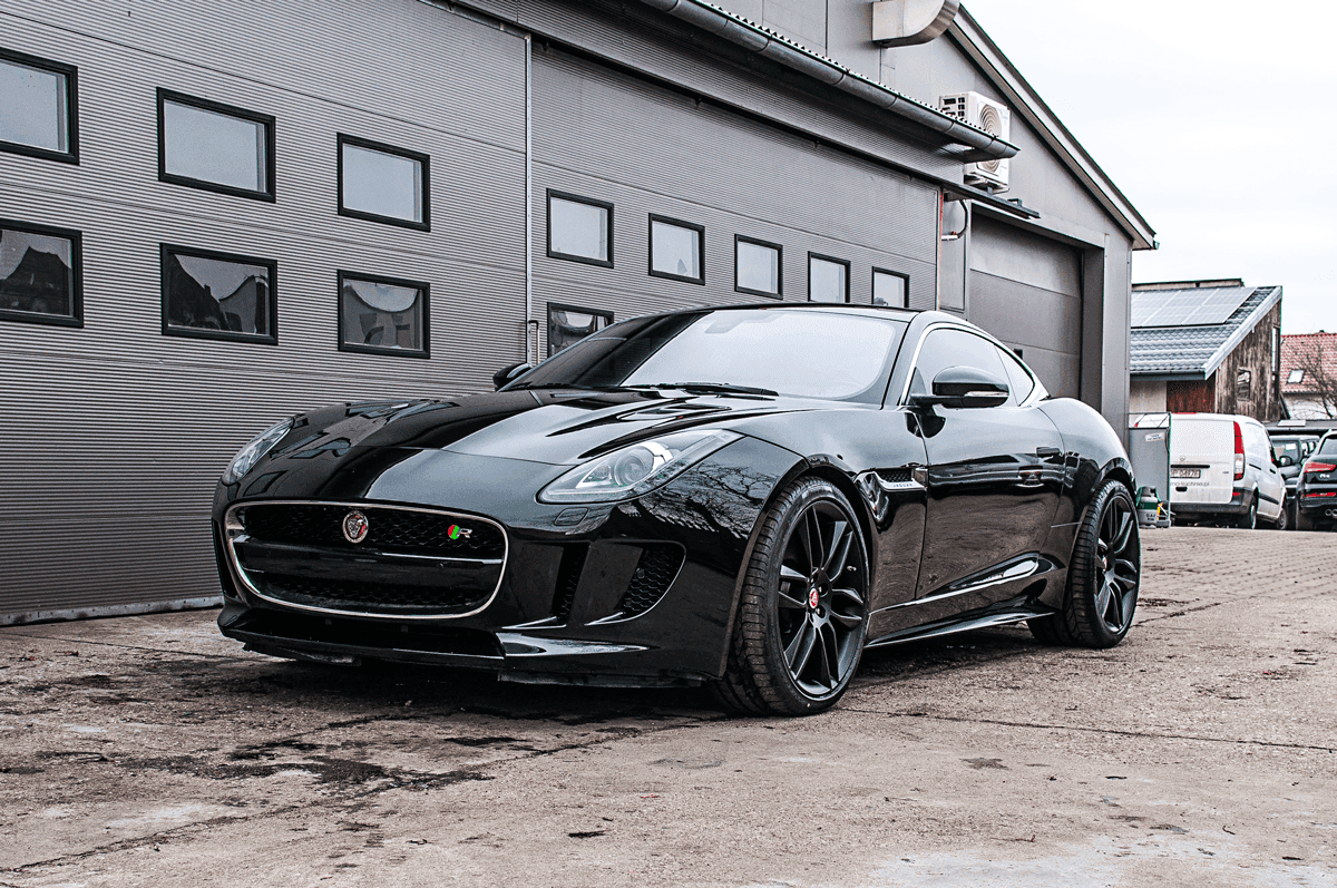 2017 Jaguar F-Type R - realizacja